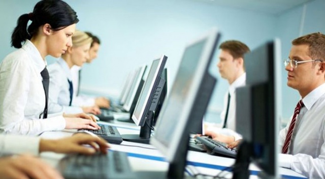 ÜNİVERSİTELİ İŞÇİLER MEMURİYET İSTİYOR