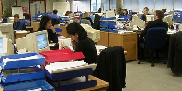 Üniversiteli kamu işçilerinin statü isyanı: İlkokul mezunu müdür var, yükselemiyoruz